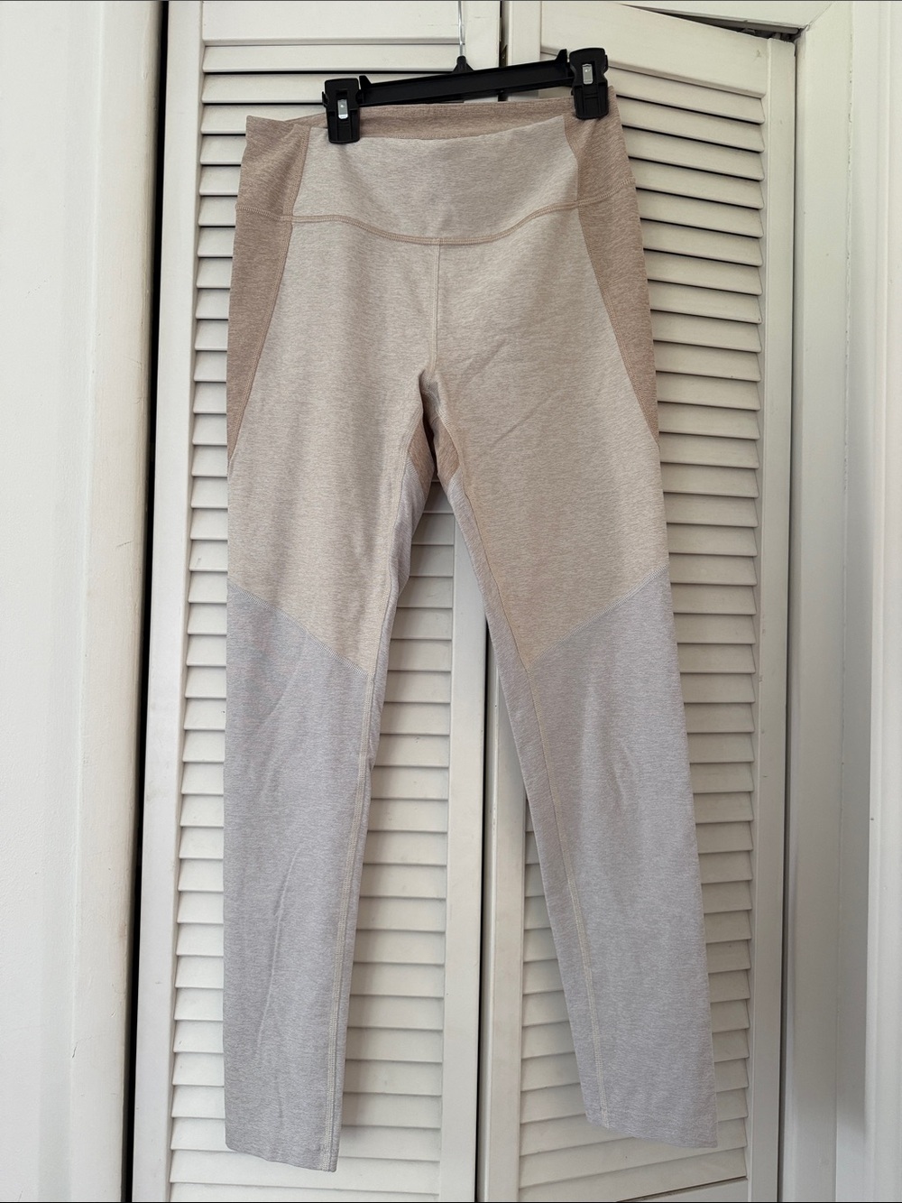 Outdoor Voices Neutral Colorblock High-Rise Leggings - Cream & Tan